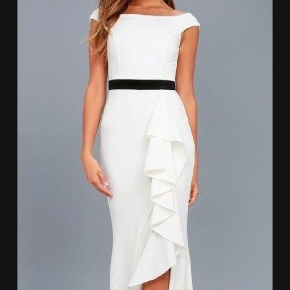 Great Condition Lulu's White Mila off the shoulder ruffled formal dress